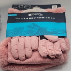 NWT Mountain Warehouse Kids Snow Hat, Glove, Neck Warmer Set